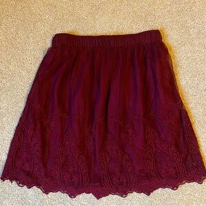 Abercrombie & Fitch Burgundy Lined Lace Skirt Women’s XS